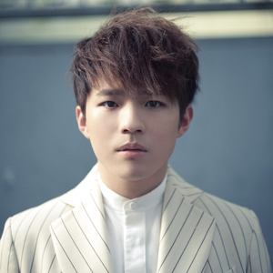 寡妇遗像前被肉波多野
