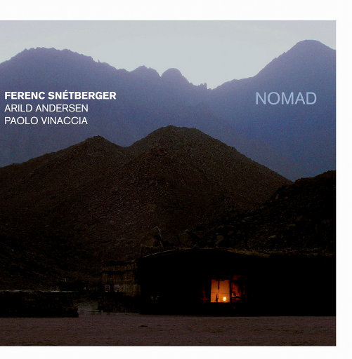 寡妇遗像前被肉波多野
